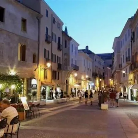 Alghero Old Town Gem - Emerald Top 알게로